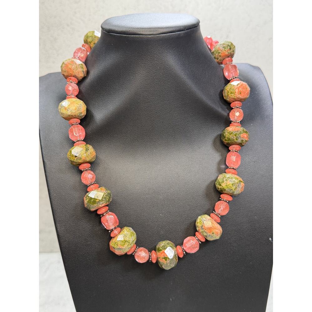 L.A. Roxs Faceted Unakite and Pink Gemstone Chunky Statement Necklace